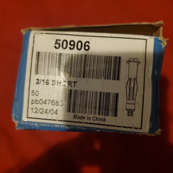 NEW FASTENAL 50906 3/16 SHORT HOLLOW WALL ANCHORS FOR WALLS SCREW FASTENER - Picture 2 of 2